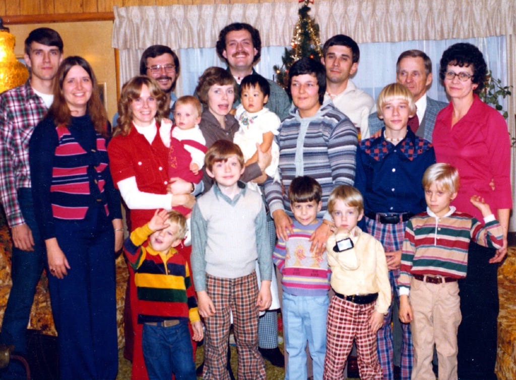 1976-12-Scott-Family.jpg